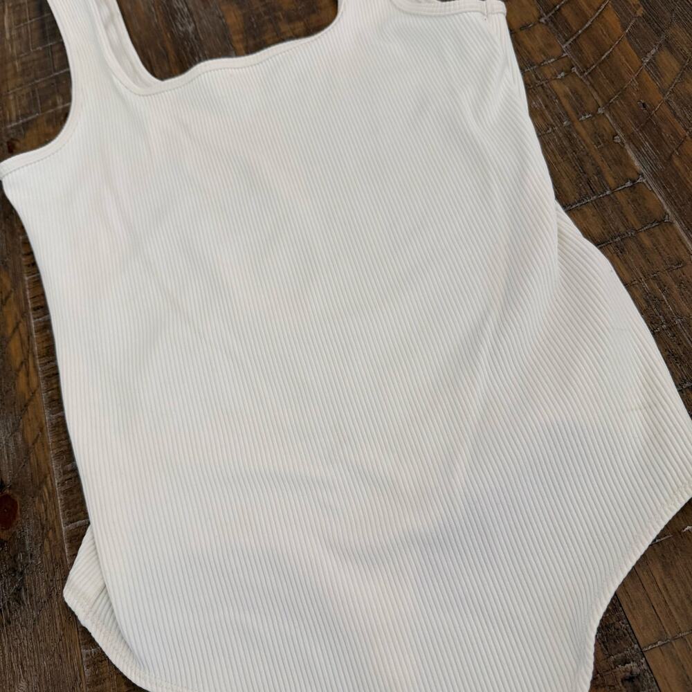 Abercrombie never worn white ribbed bodysuit - Picture 3 of 7